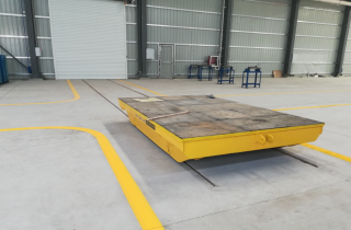 無軌電動(dòng)平車